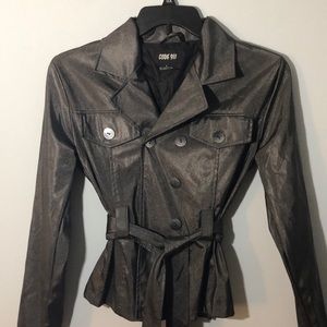 Trench coat type rain jacket